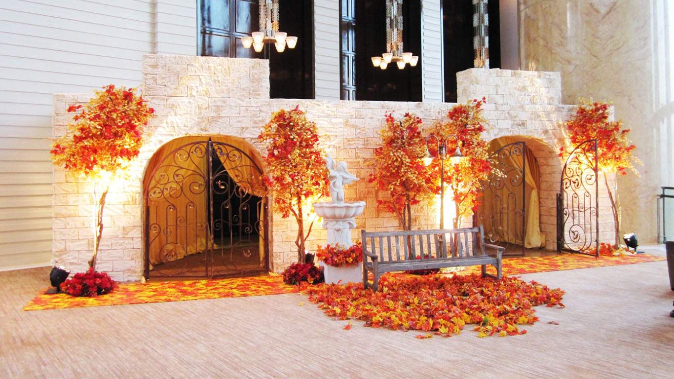 Four season hotel wedding decoration