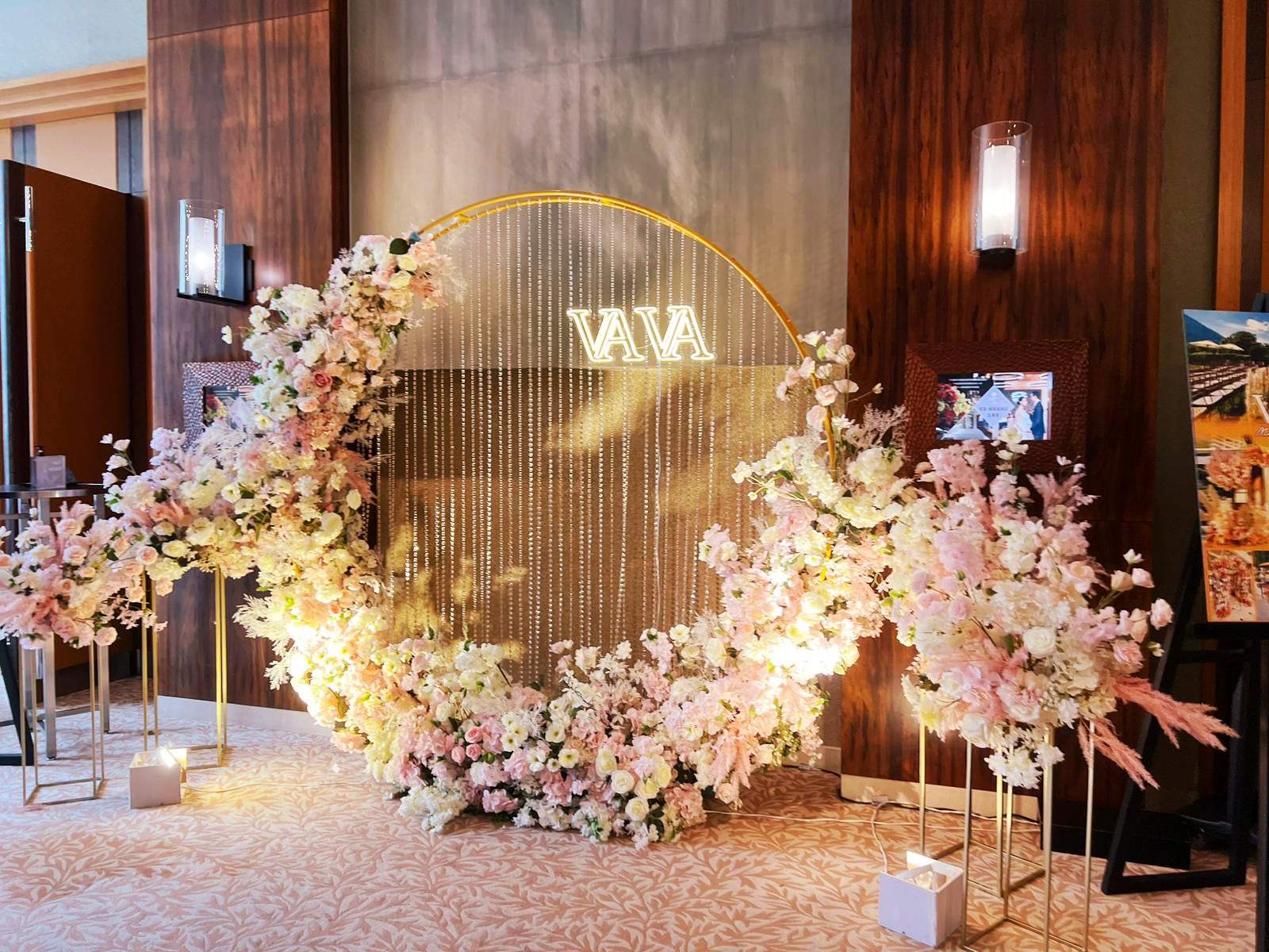 Elegant Wedding Backdrop at Hyatt Regency Hotel Hong Kong
