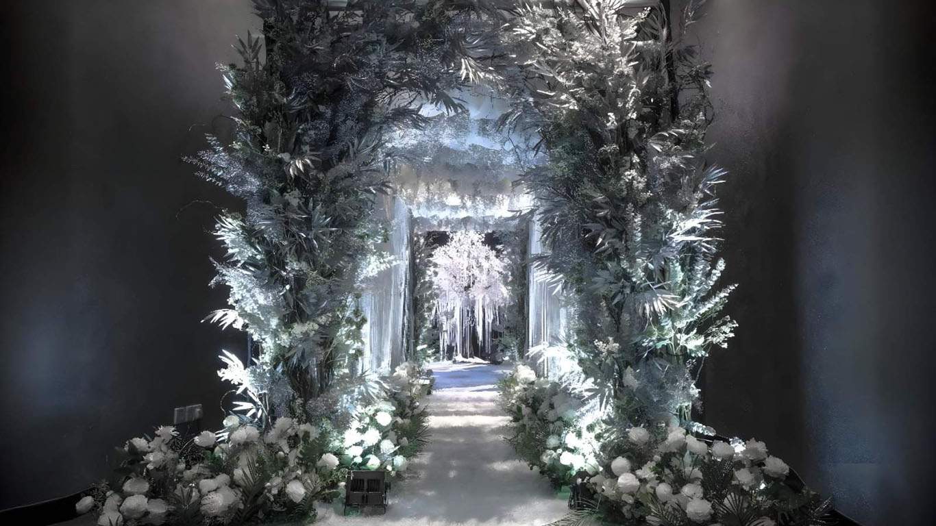 Elegant Outdoor Wedding Ceremonies