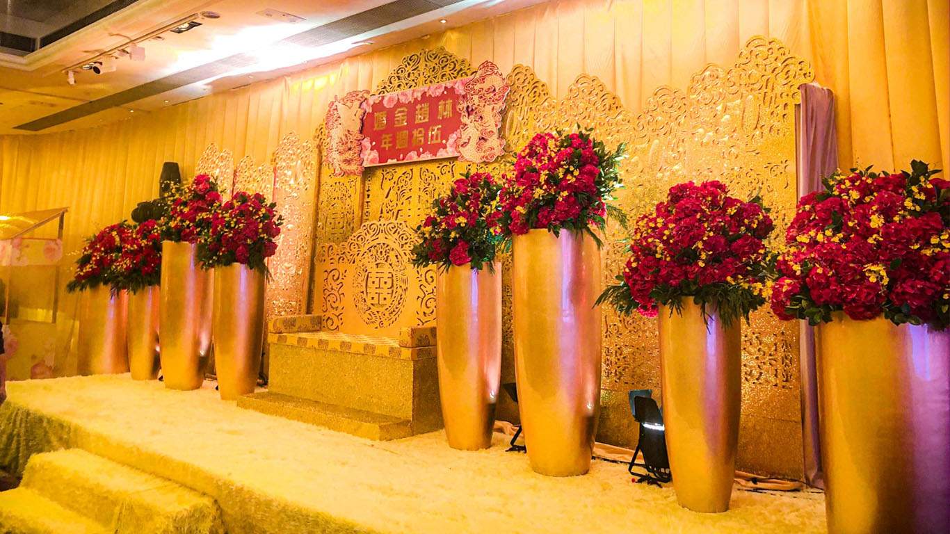 Tailor-Made Wedding Decoration at The Mira Hotel for 50th Anniversary by VAVA